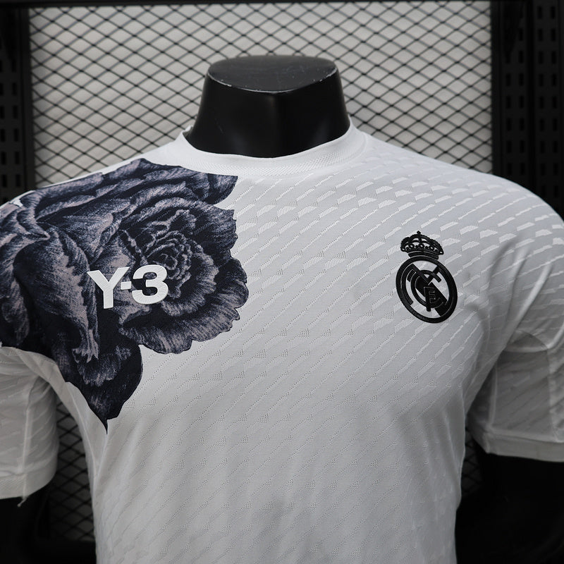 Real Madrid Floare Alb