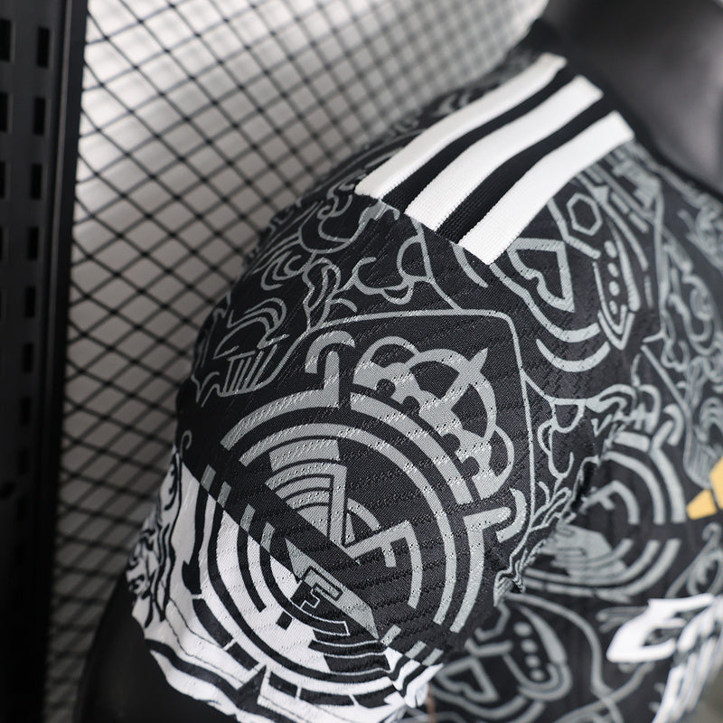 Real Madrid Model Negru