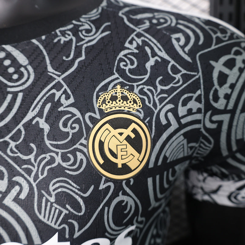 Real Madrid Model Negru