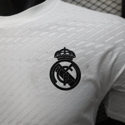 Real Madrid Floare Alb