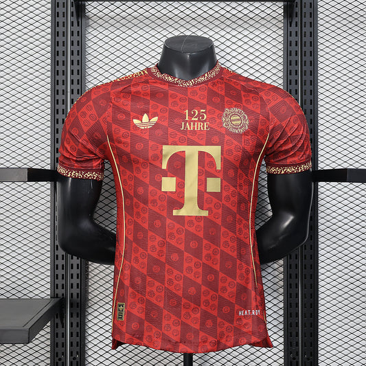 Bayern Aniversare Rosu