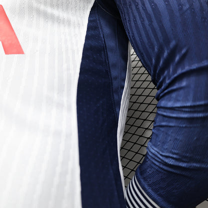Tottenham Alb maneca lunga